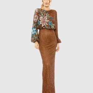 MAC DUGGAL
Brown High Neck Long Sleeve Sequin Gown 5615. Size 8.